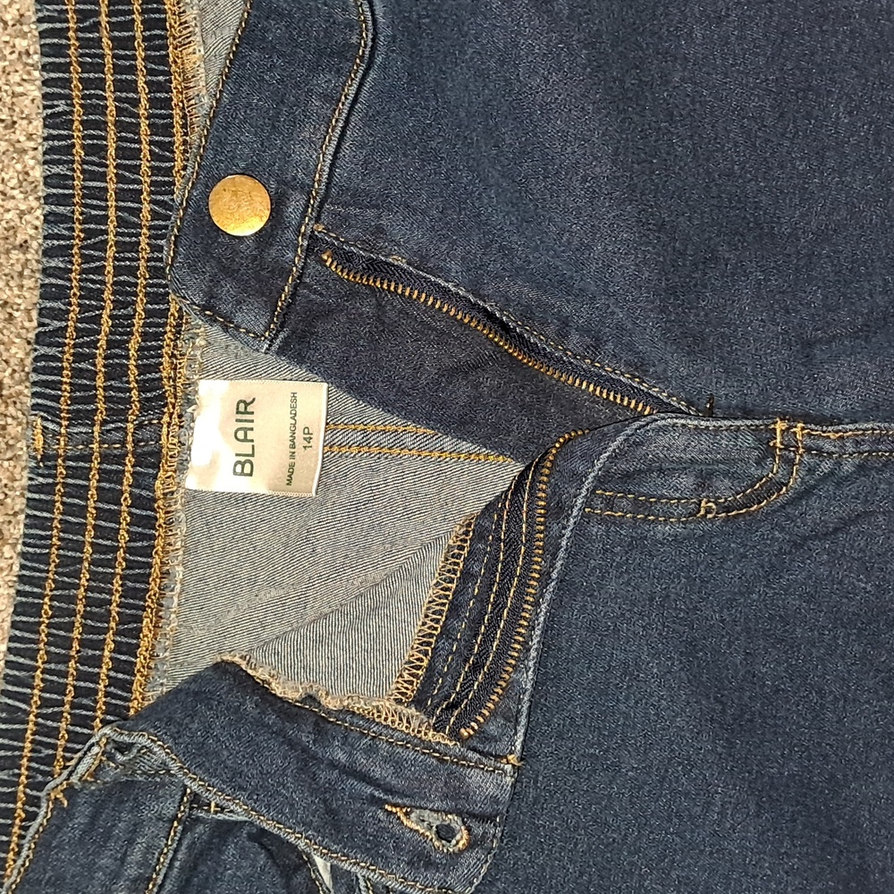 Blair Women's Elastic Waist Zip Up Blue Jeans 14P - Picture 3 of 7